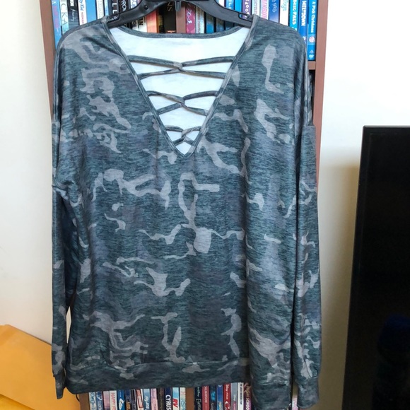 SHEIN Tops - Shein  Long Sleeve Sexy Camo Top Sz XL